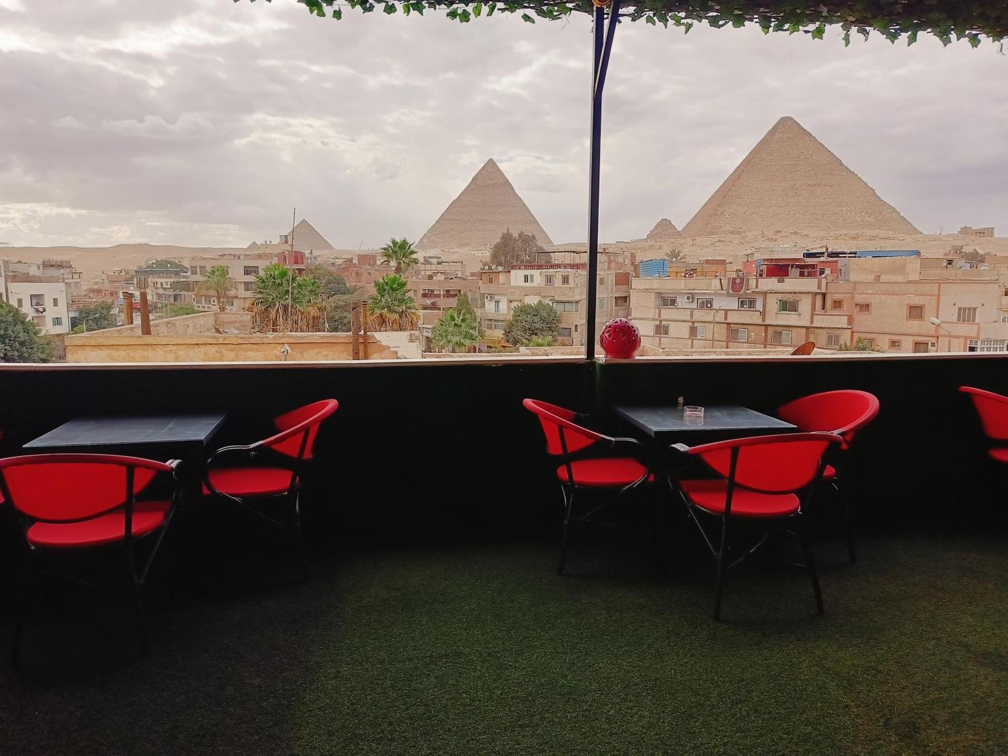 Magic Golden Pyramids View Hotel Kafrat al Jabal ภายนอก รูปภาพ