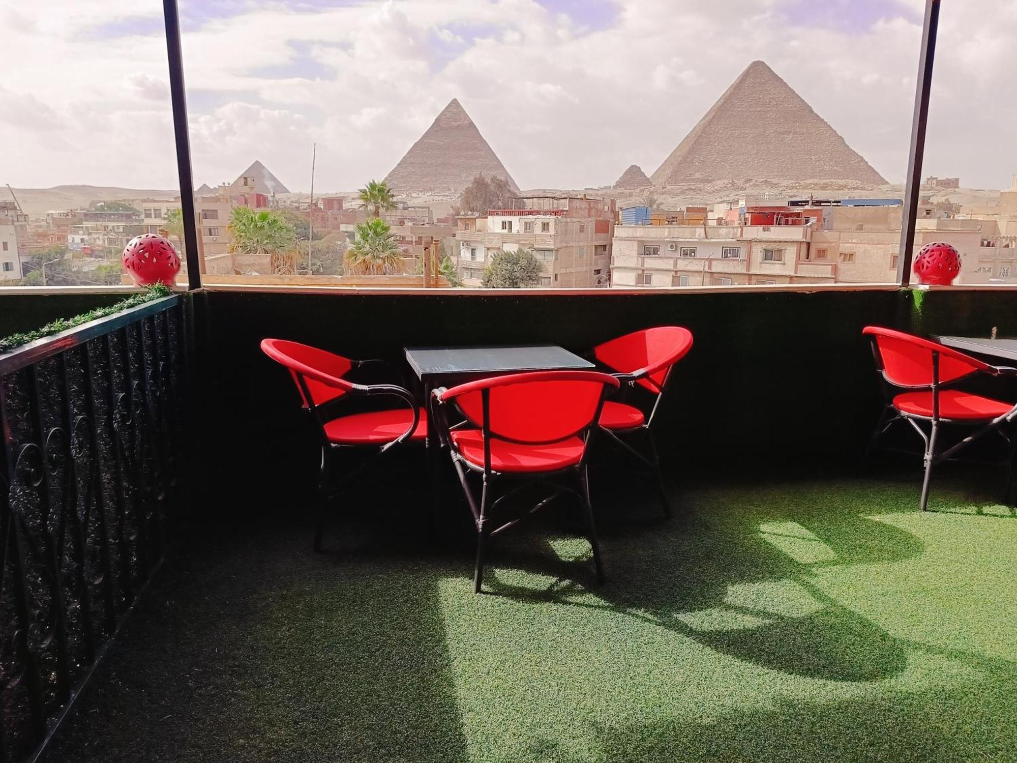 Magic Golden Pyramids View Hotel Kafrat al Jabal ภายนอก รูปภาพ