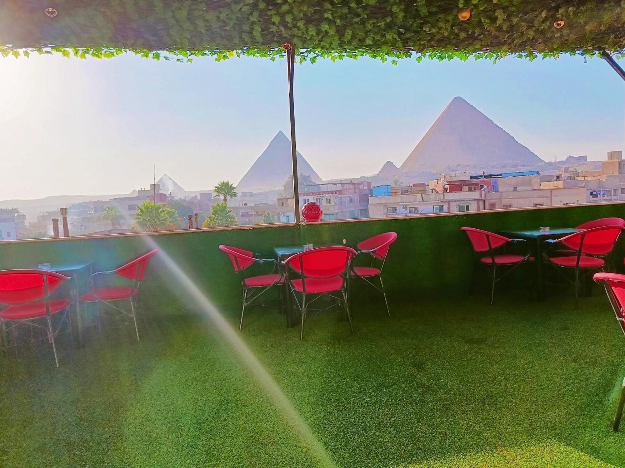 Magic Golden Pyramids View Hotel Kafrat al Jabal ภายนอก รูปภาพ
