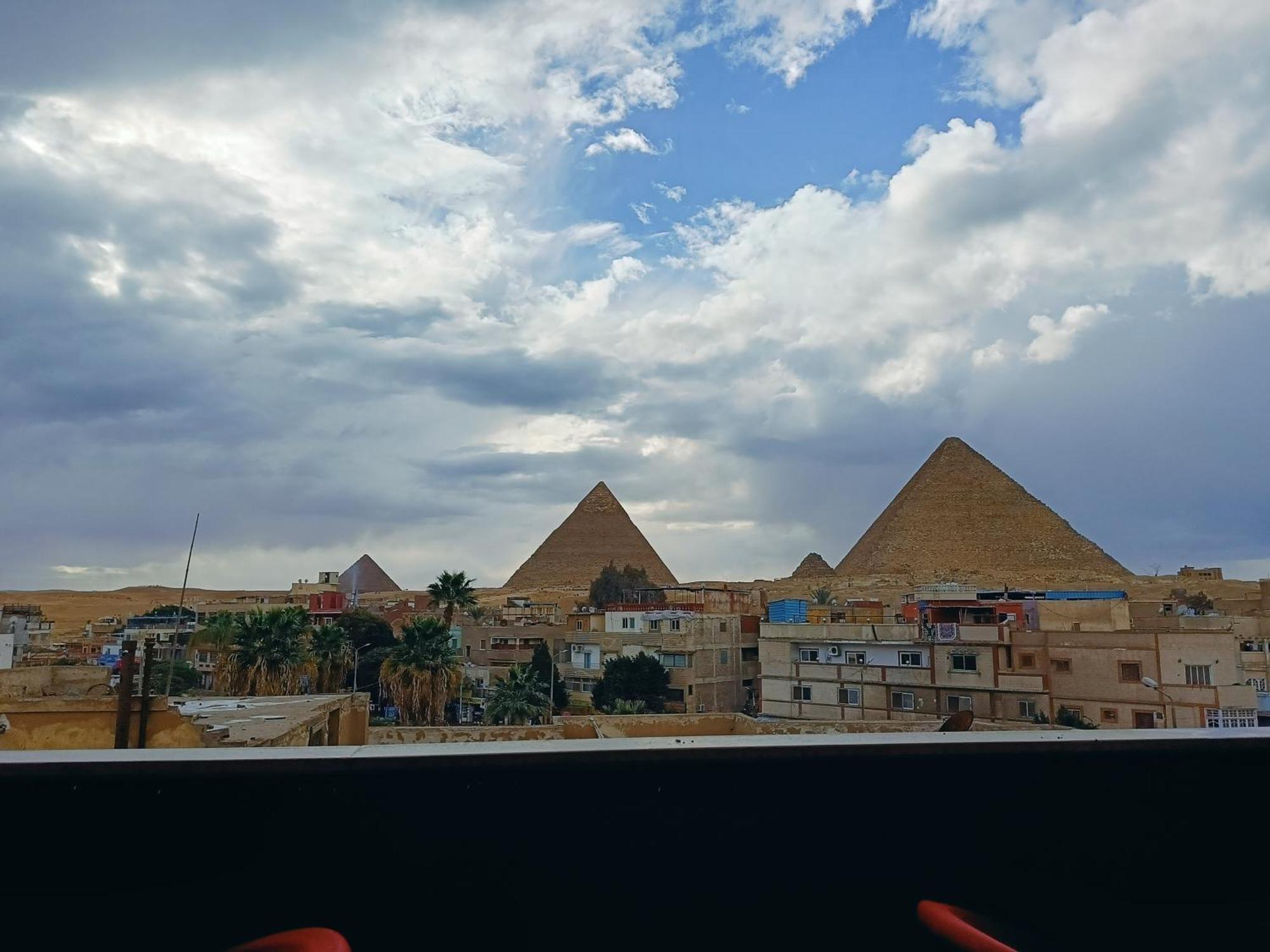 Magic Golden Pyramids View Hotel Kafrat al Jabal ภายนอก รูปภาพ