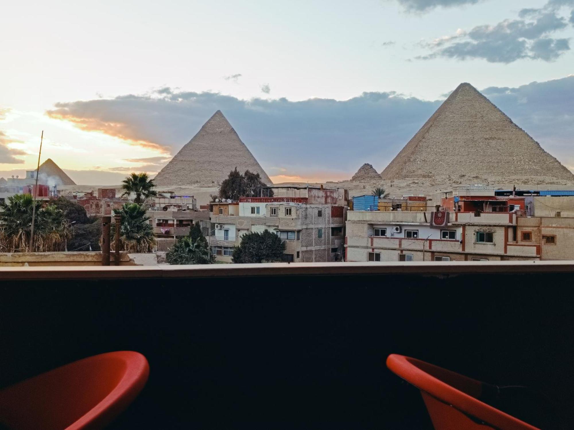 Magic Golden Pyramids View Hotel Kafrat al Jabal ภายนอก รูปภาพ