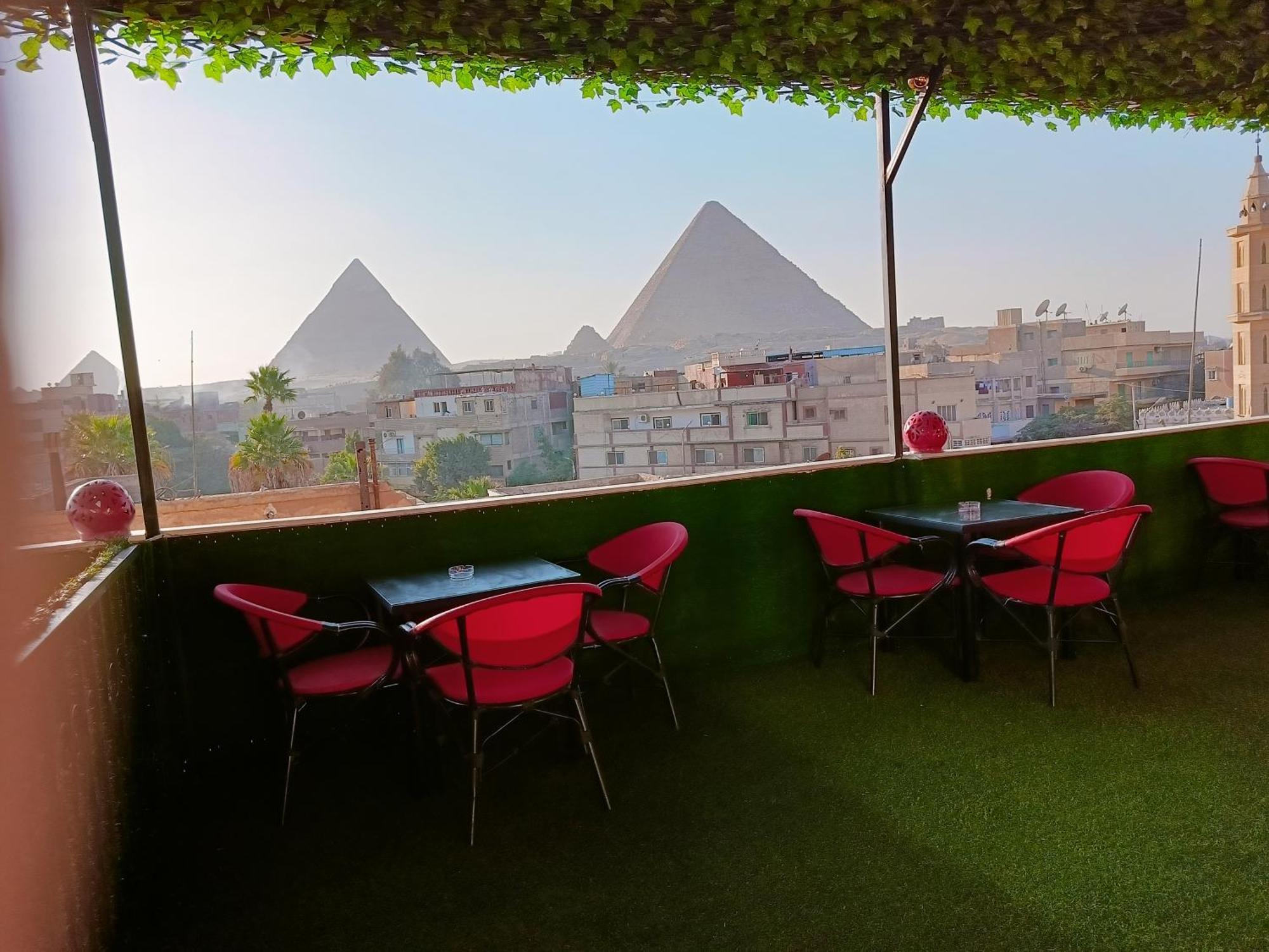 Magic Golden Pyramids View Hotel Kafrat al Jabal ภายนอก รูปภาพ