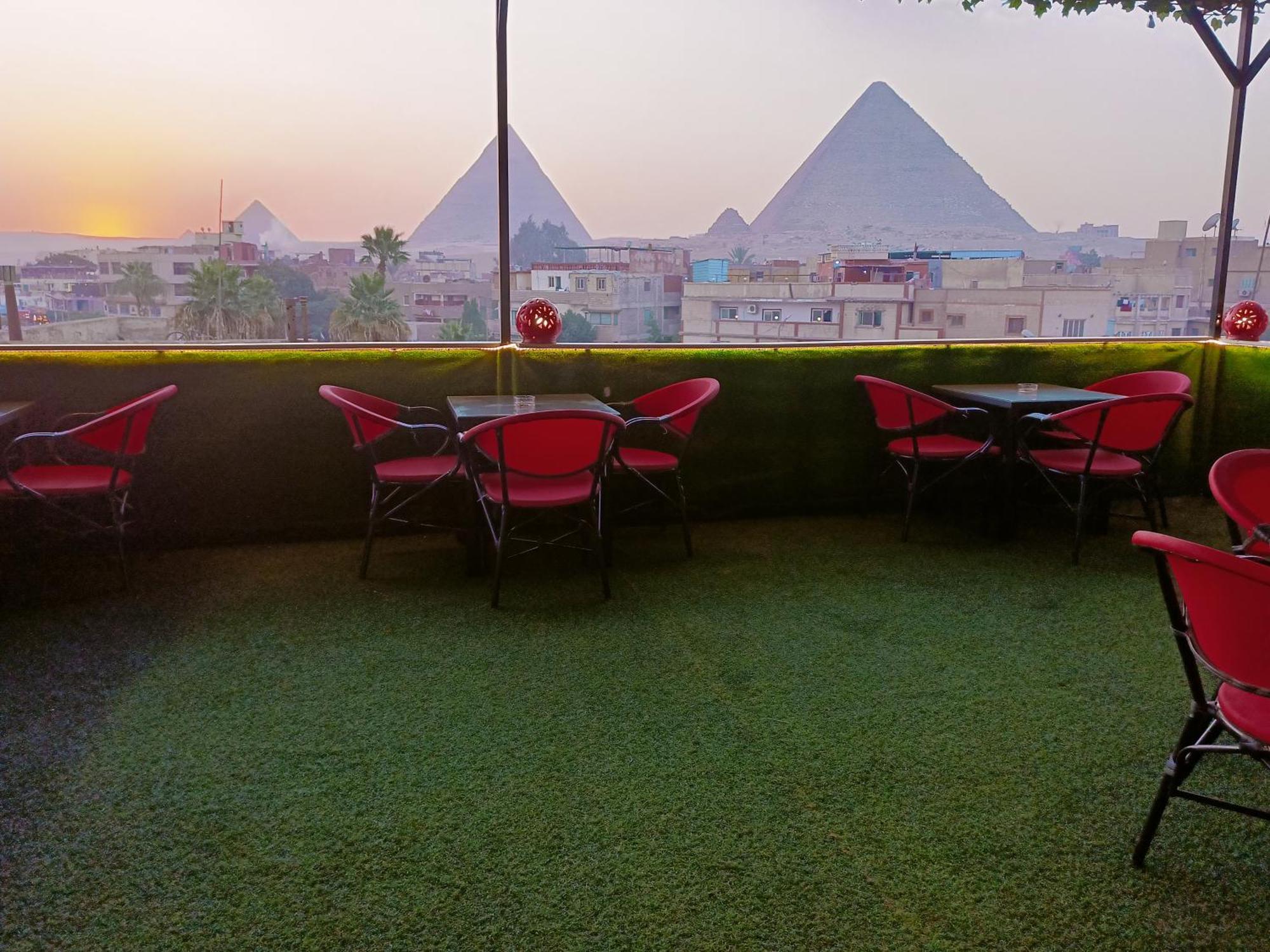 Magic Golden Pyramids View Hotel Kafrat al Jabal ภายนอก รูปภาพ