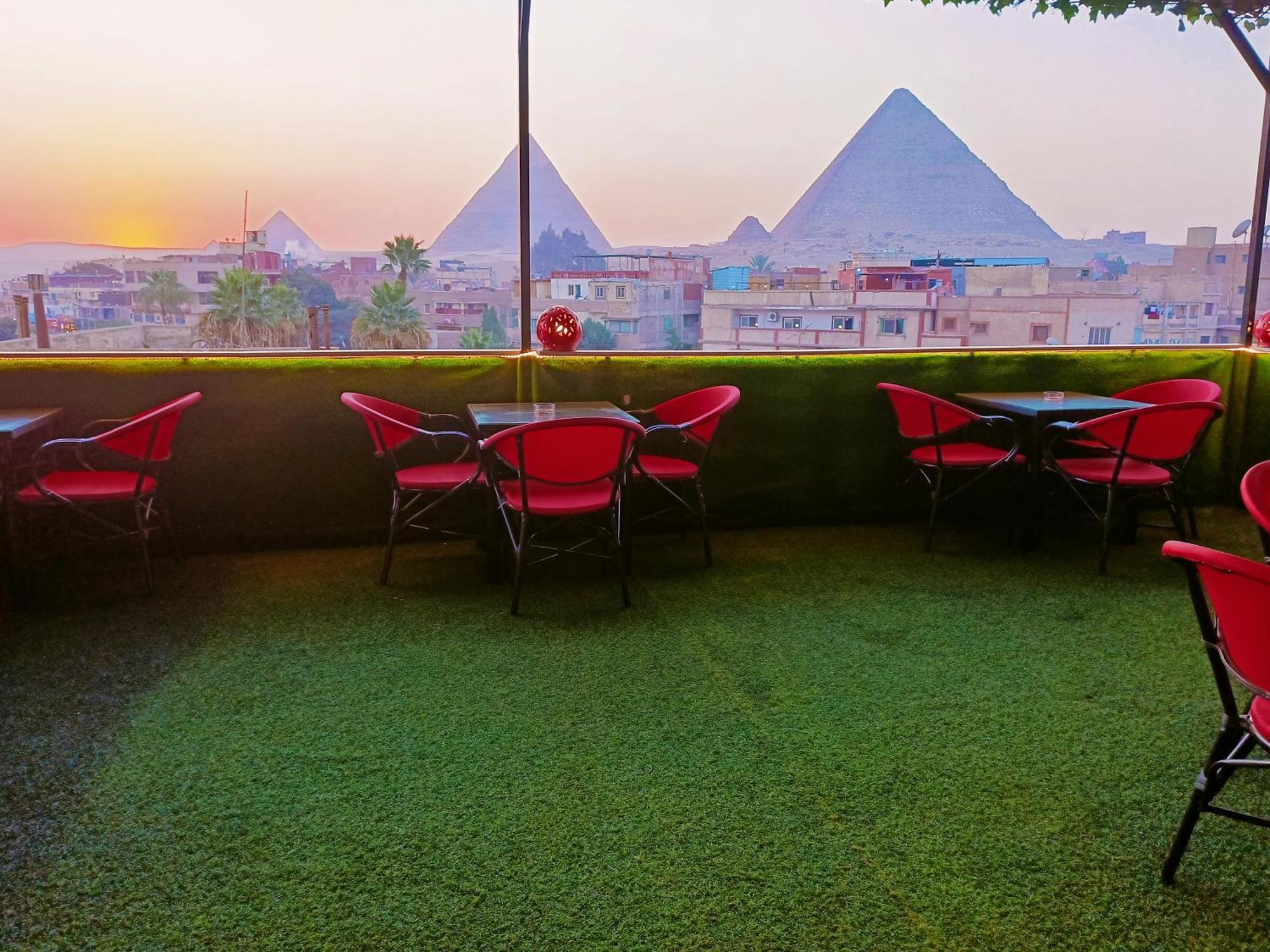 Magic Golden Pyramids View Hotel Kafrat al Jabal ภายนอก รูปภาพ