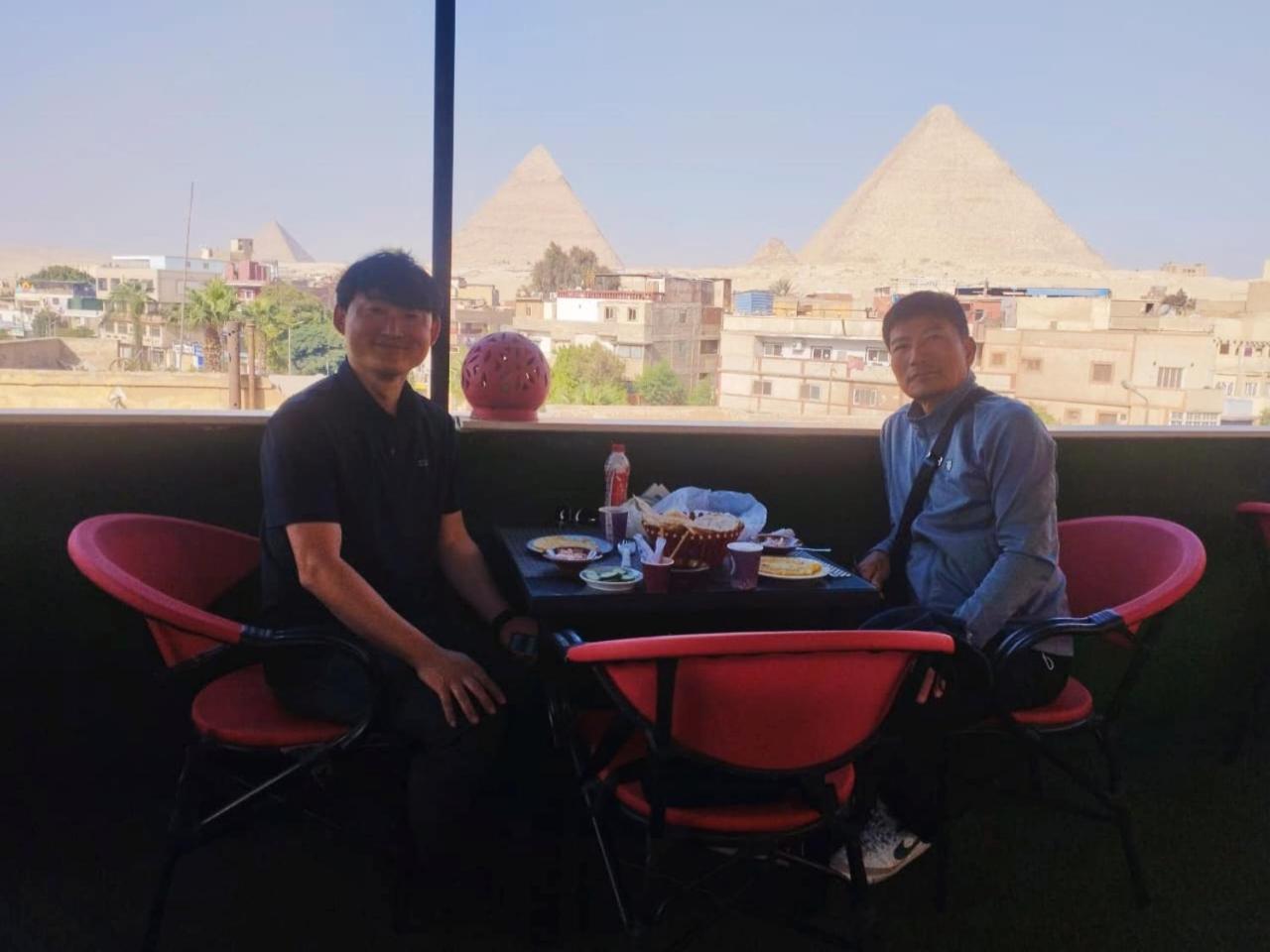 Magic Golden Pyramids View Hotel Kafrat al Jabal ภายนอก รูปภาพ